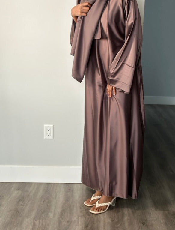 BROWN CLOSED SATIN ABAYA