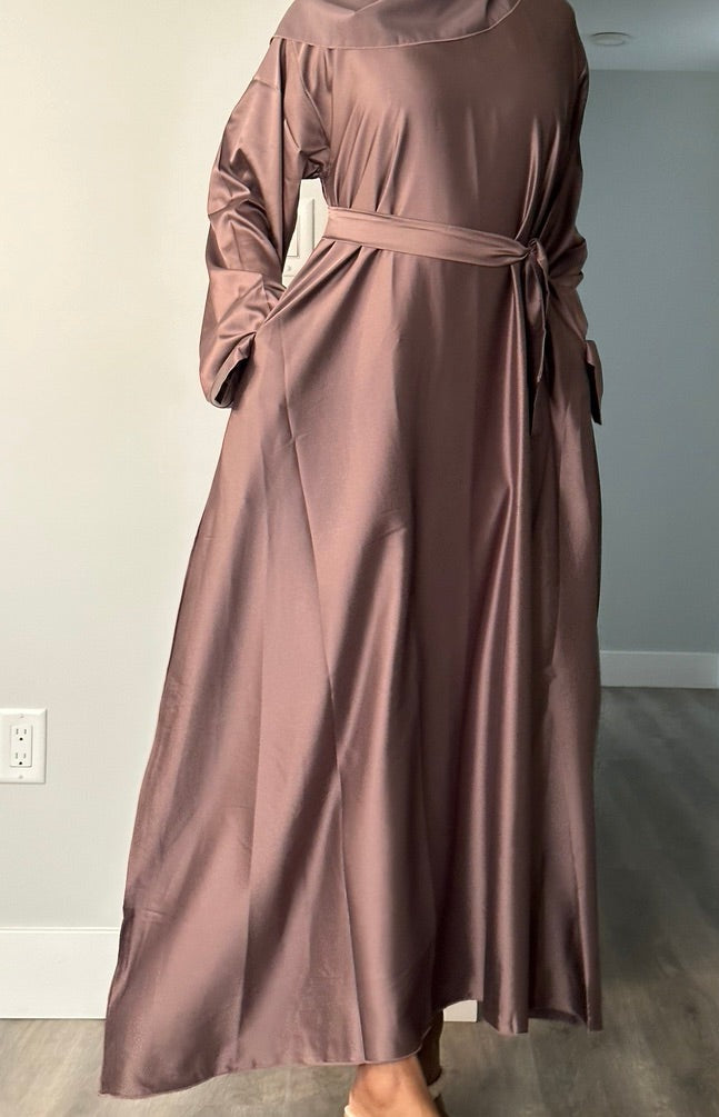 BROWN CLOSED SATIN ABAYA