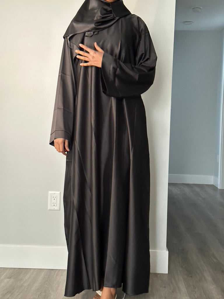 BLACK CLOSED SATIN ABAYA