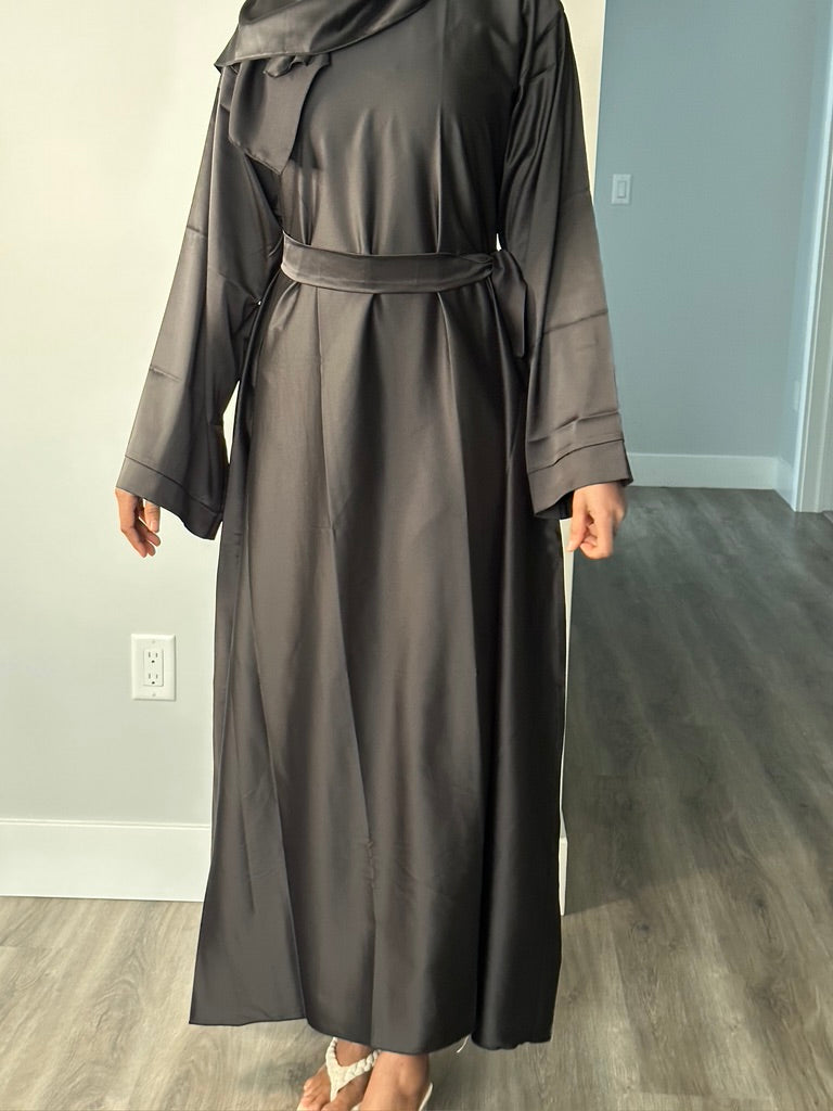 BLACK CLOSED SATIN ABAYA