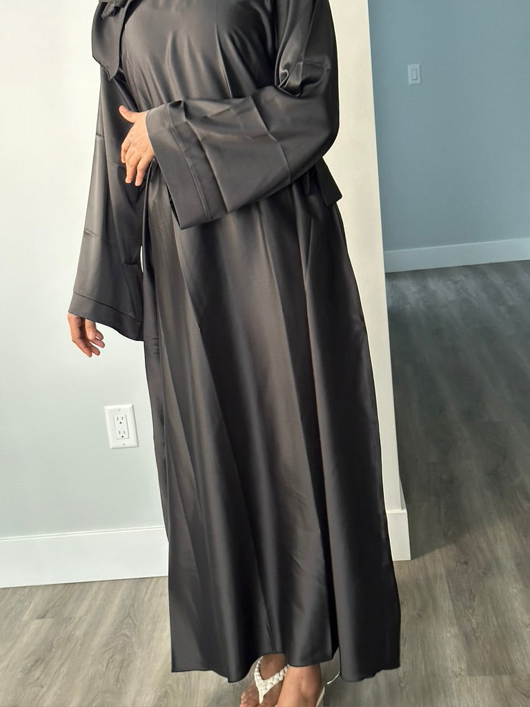 BLACK CLOSED SATIN ABAYA